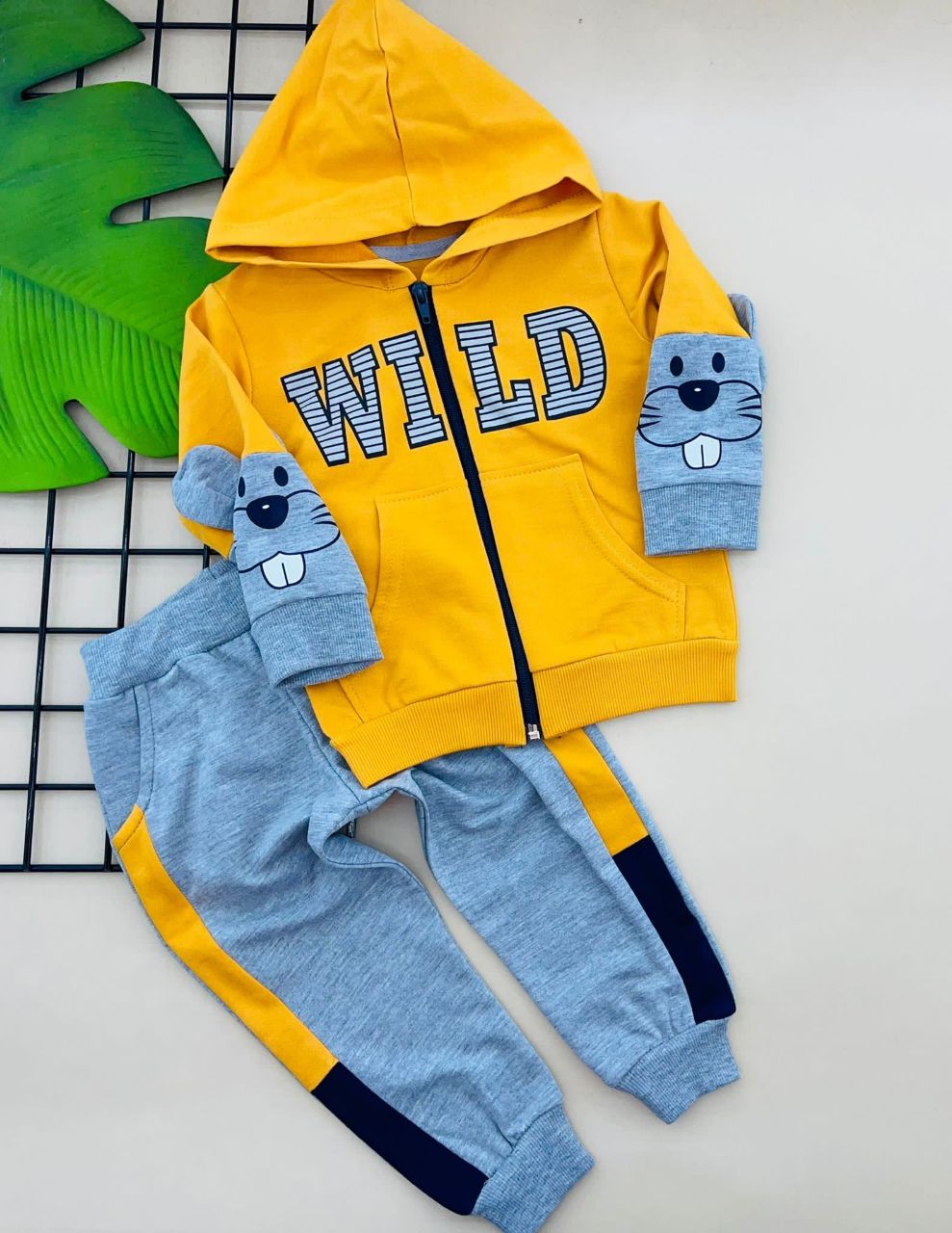 Wild Beaver Sweat Suit