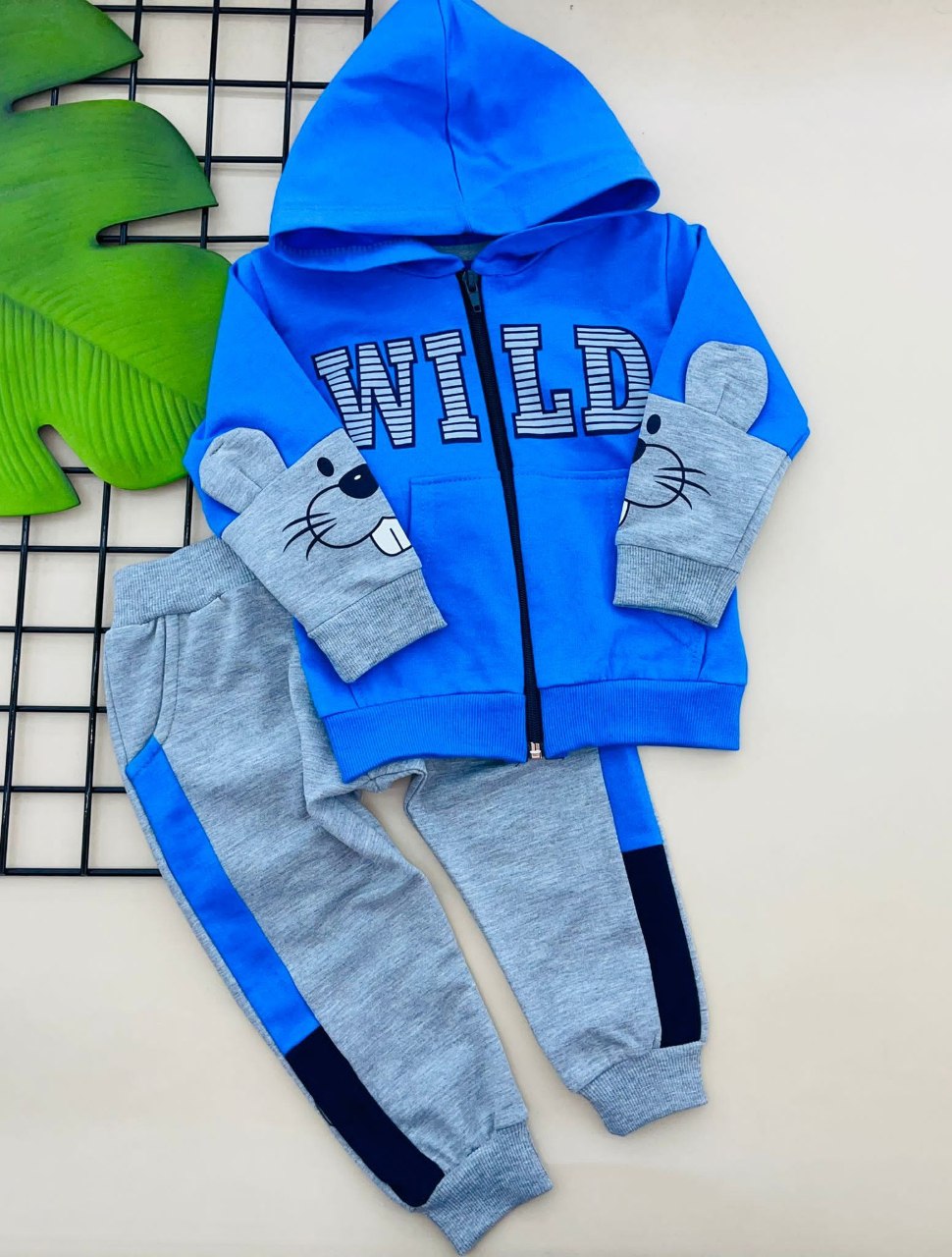 Wild Beaver Sweat Suit