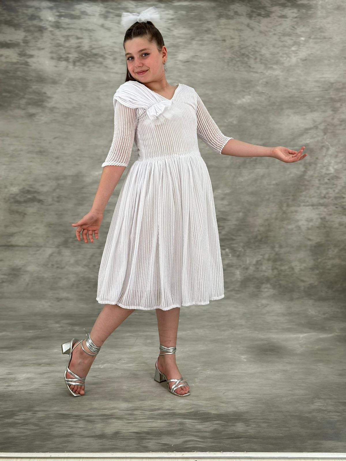 Elegant and Beautiful Dress