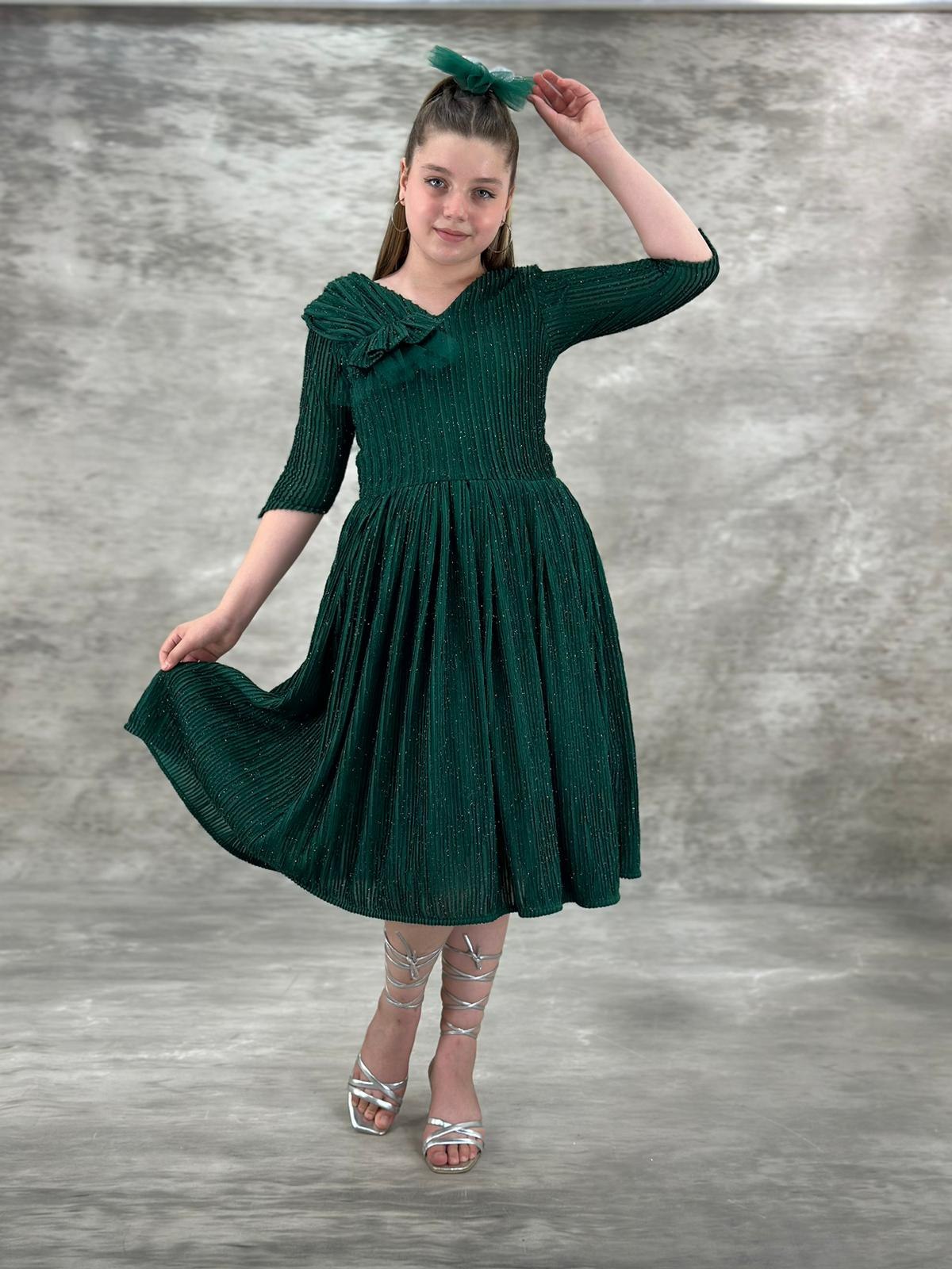 Elegant and Beautiful Dress