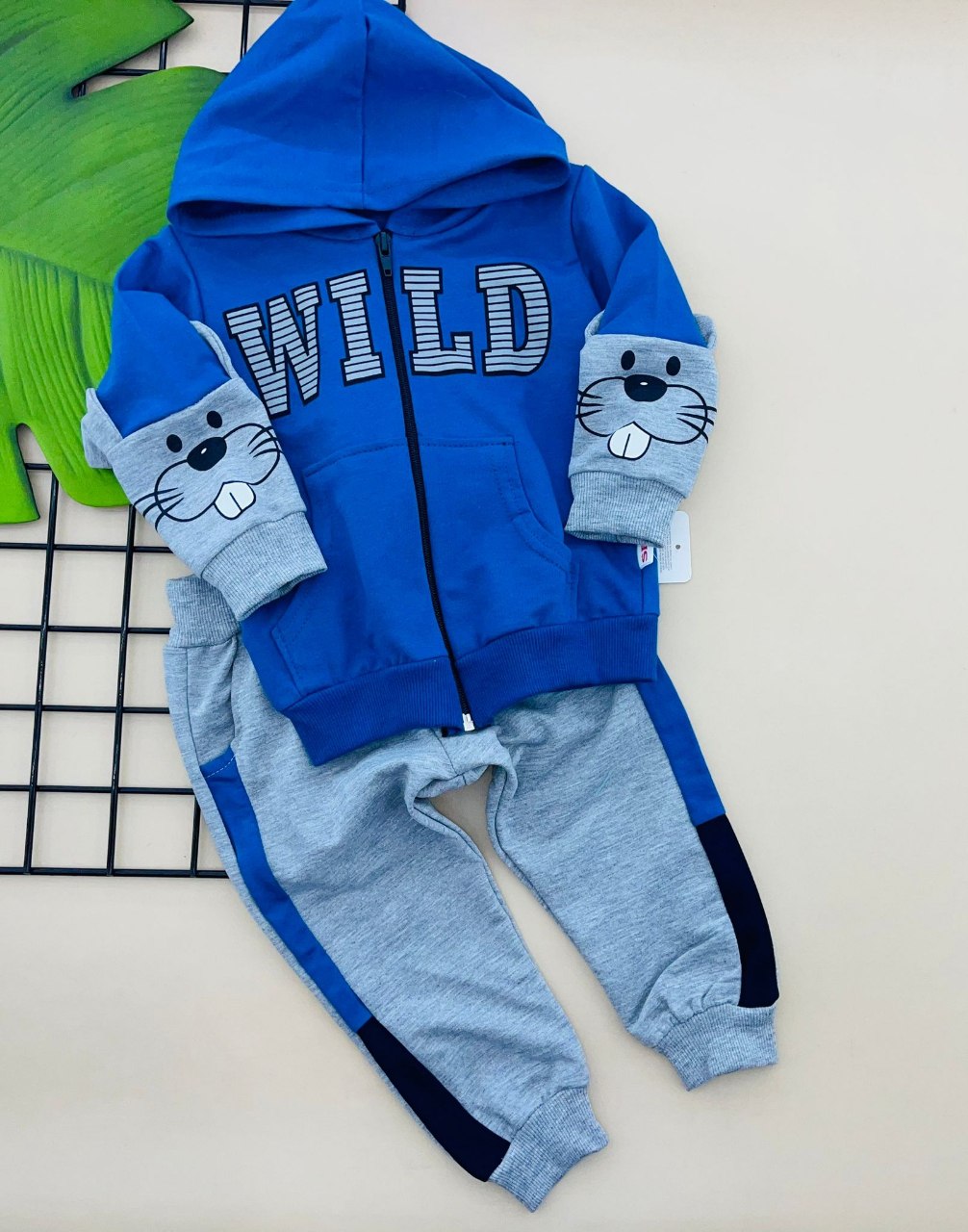 Wild Beaver Sweat Suit